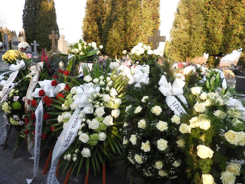 39 Nieczajna pożegnała ks. Kanonika Władysława Jaróga