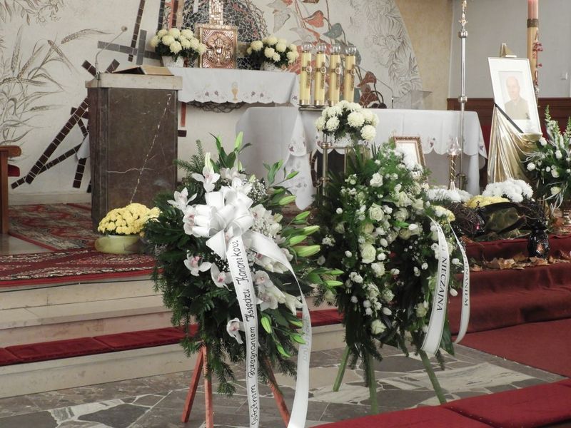 7 Nieczajna pożegnała ks. Kanonika Władysława Jaróga