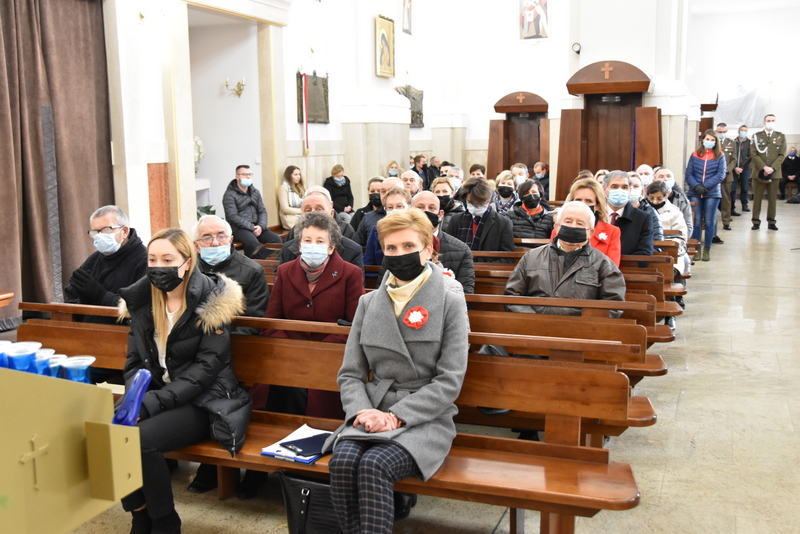 DSC 0194 Powiat Dąbrowski uczcił 103. Rocznicę Odzyskania Niepodległości