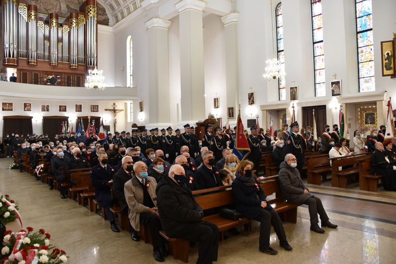 DSC 0201 Powiat Dąbrowski uczcił 103. Rocznicę Odzyskania Niepodległości