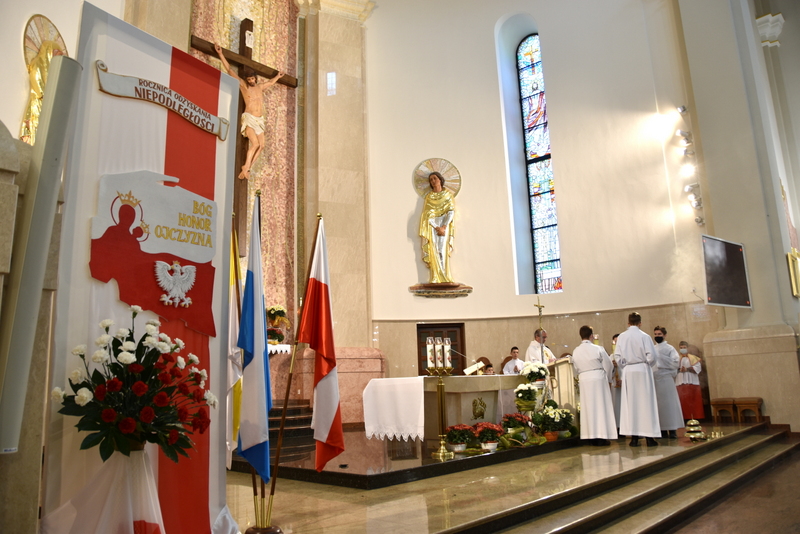 DSC 0215 Powiat Dąbrowski uczcił 103. Rocznicę Odzyskania Niepodległości