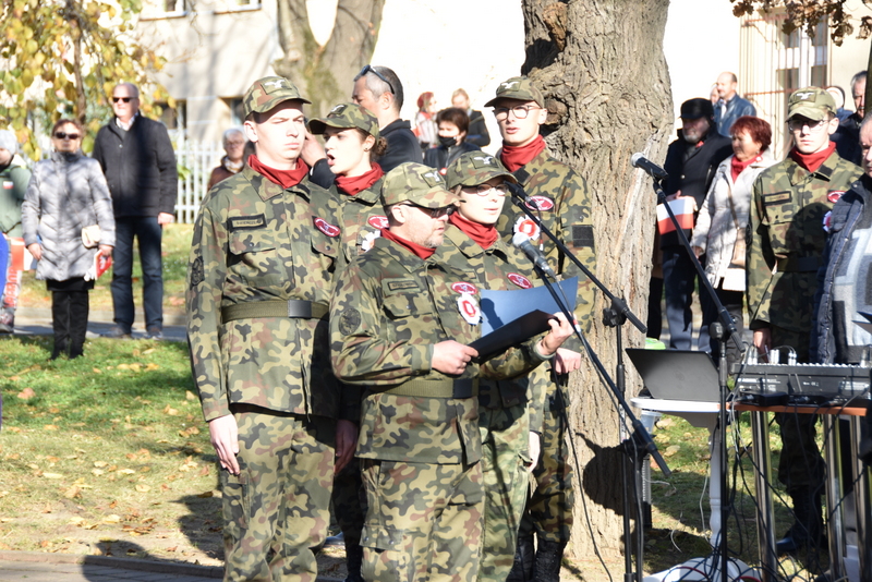 DSC 0256 Powiat Dąbrowski uczcił 103. Rocznicę Odzyskania Niepodległości