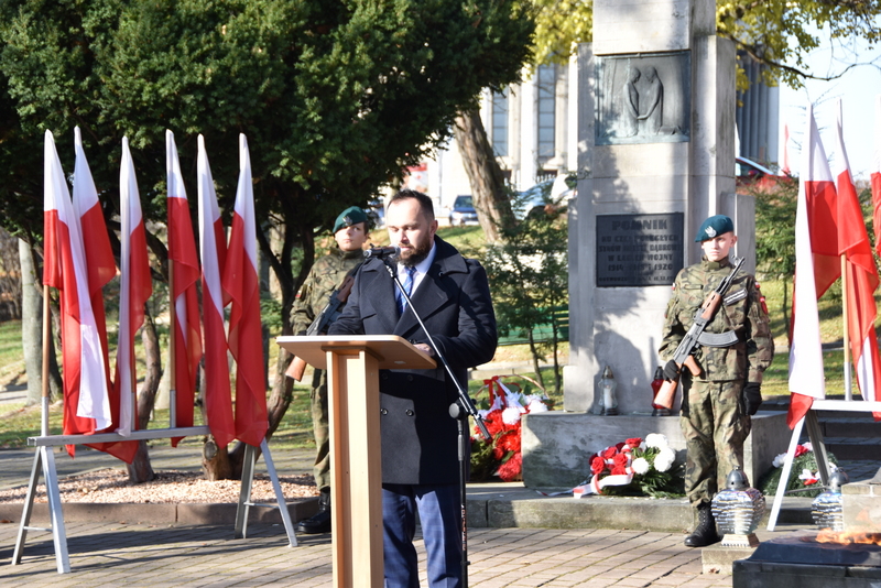 DSC 0301 Powiat Dąbrowski uczcił 103. Rocznicę Odzyskania Niepodległości