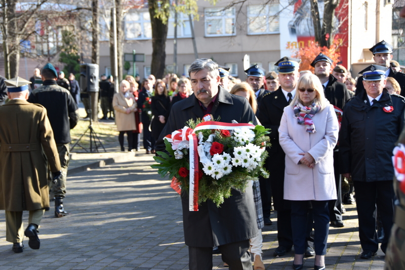 DSC 0414 Powiat Dąbrowski uczcił 103. Rocznicę Odzyskania Niepodległości