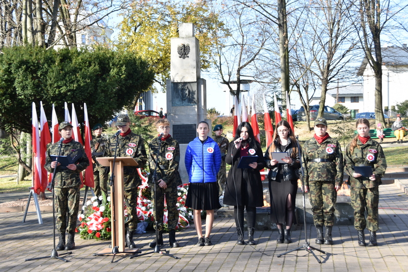 DSC 0474 Powiat Dąbrowski uczcił 103. Rocznicę Odzyskania Niepodległości