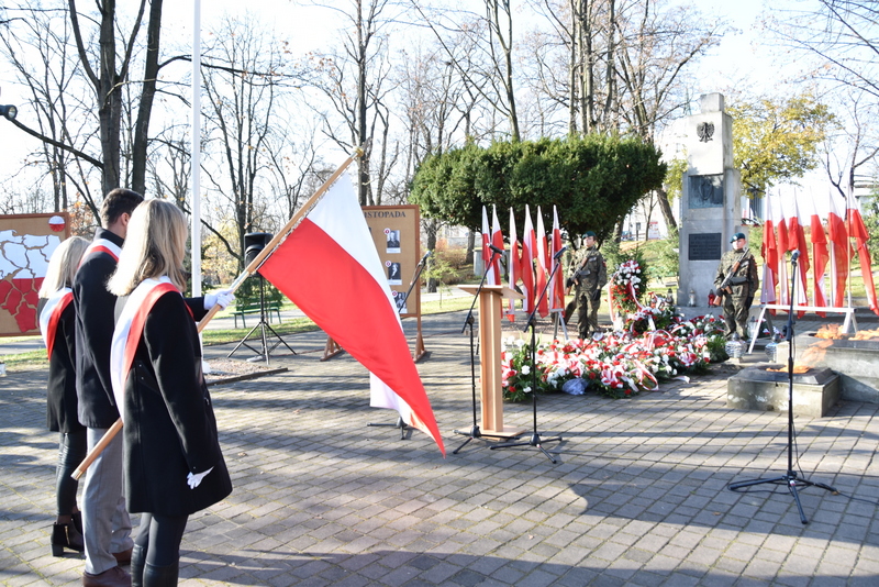 DSC 0534 Powiat Dąbrowski uczcił 103. Rocznicę Odzyskania Niepodległości