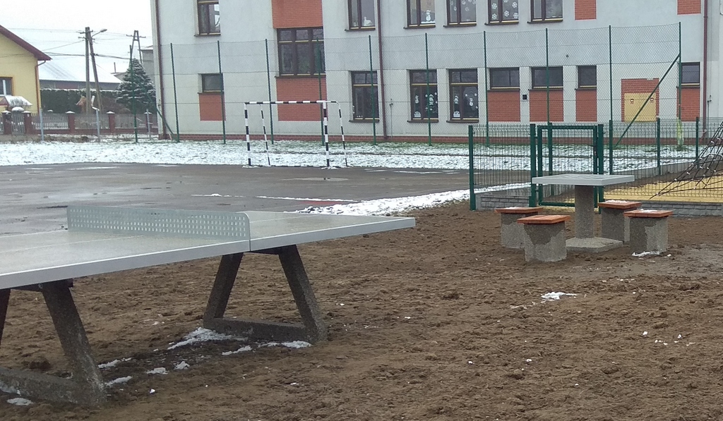 08 IMG 20211210 131453 Modernizacja kompleksu sportowo – rekreacyjnego przy Szkole Podstawowej w Szarwarku