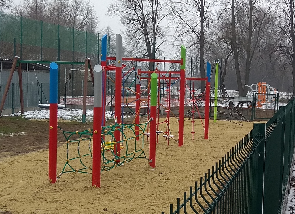 13 IMG 20211210 131747 Modernizacja kompleksu sportowo – rekreacyjnego przy Szkole Podstawowej w Szarwarku