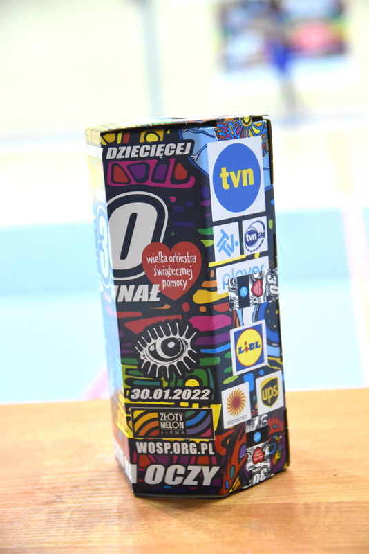 a Plony sportowe i finansowe Turnieju Halowej Piłki Nożnej 30.Finału WOŚP w Dąbrowie