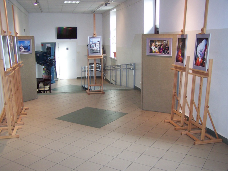 100 8160 Wystawa fotograficzna prac Łukasza Olszewskiego – Karnawał Wenecki