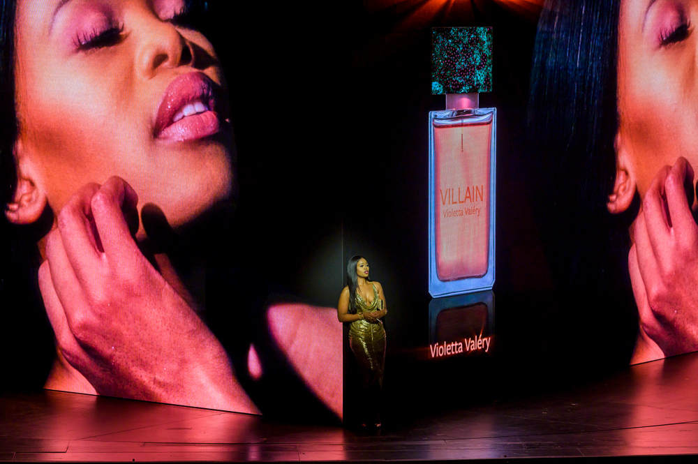 LA TRAVIATA z Opery Paryskiej. Fot. Charles Duprat 2 „LA TRAVIATA” z Paryża z charyzmatyczną diwą z Południowej Afryki