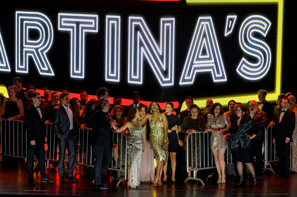 LA TRAVIATA z Opery Paryskiej. Fot. Charles Duprat 3 „LA TRAVIATA” z Paryża z charyzmatyczną diwą z Południowej Afryki