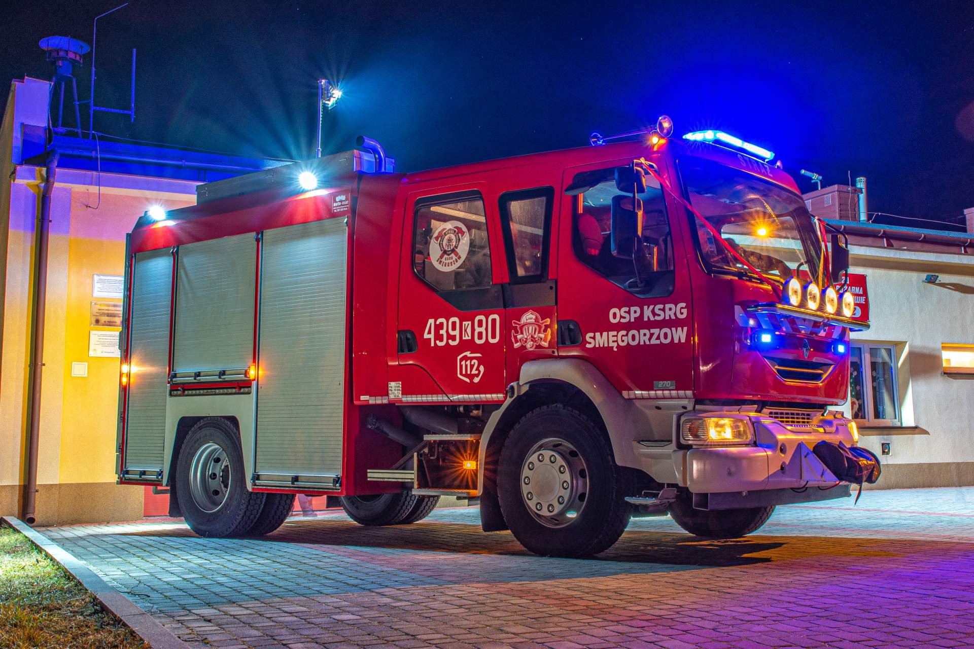 dsc 1970 1 Uroczyste poświęcenie samochodu ratowniczo gaśniczego w Smęgorzowie