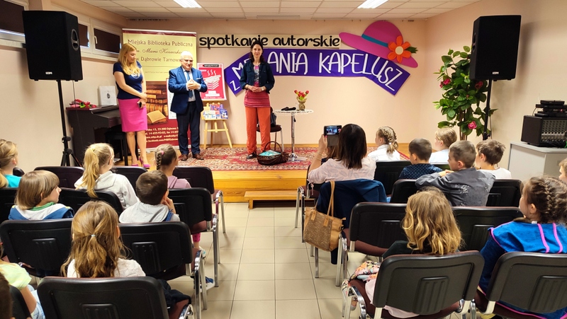 1652177768440 Spotkanie z Melanią Kapelusz w MBP w Dąbrowie Tarnowskiej