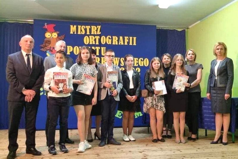 281764798 1328493637672929 3173309256096474888 n Mistrz ortografii powiatu dąbrowskiego 2022