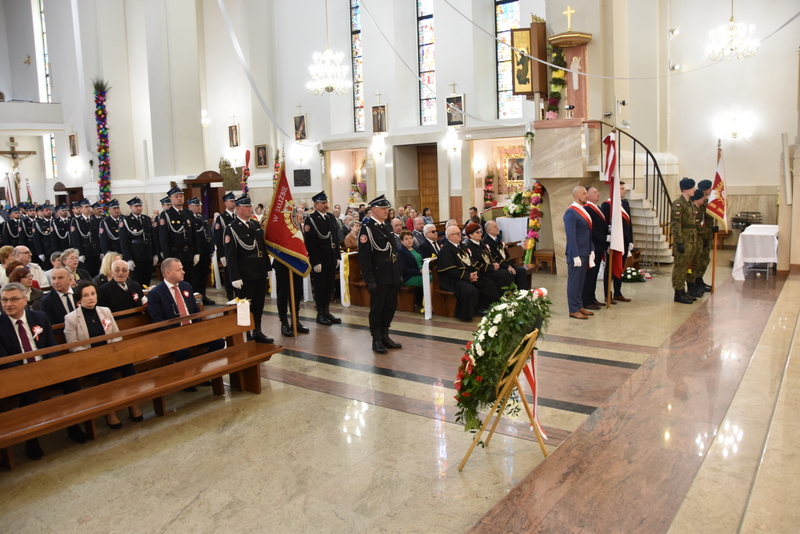 DSC 0110 Dąbrowskie obchody 231. rocznicy uchwalenia Konstytucji 3 Maja