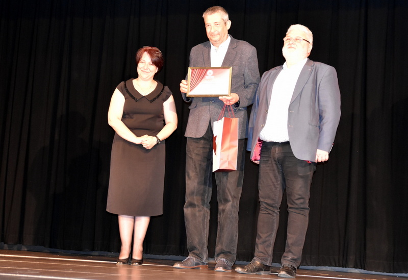 DSC 0881 Nagrody dla zespołów DDK na X Jubileuszowych Konfrontacjach „Teatralne lustra”