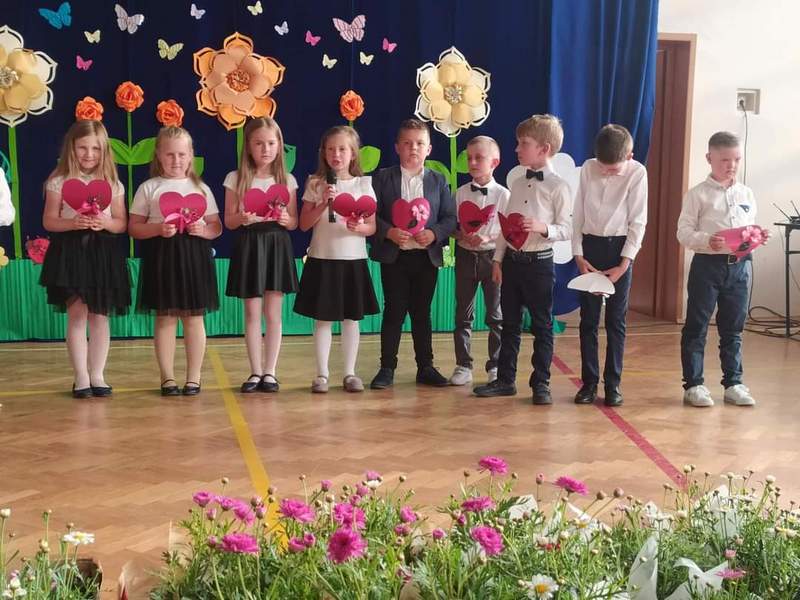 FB IMG 1653151003420 Cała łąka dla Mamy i Taty