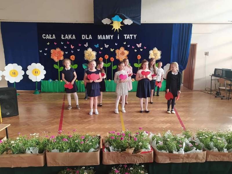 FB IMG 1653151059503 Cała łąka dla Mamy i Taty