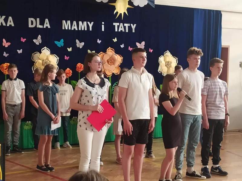 FB IMG 1653151090352 Cała łąka dla Mamy i Taty