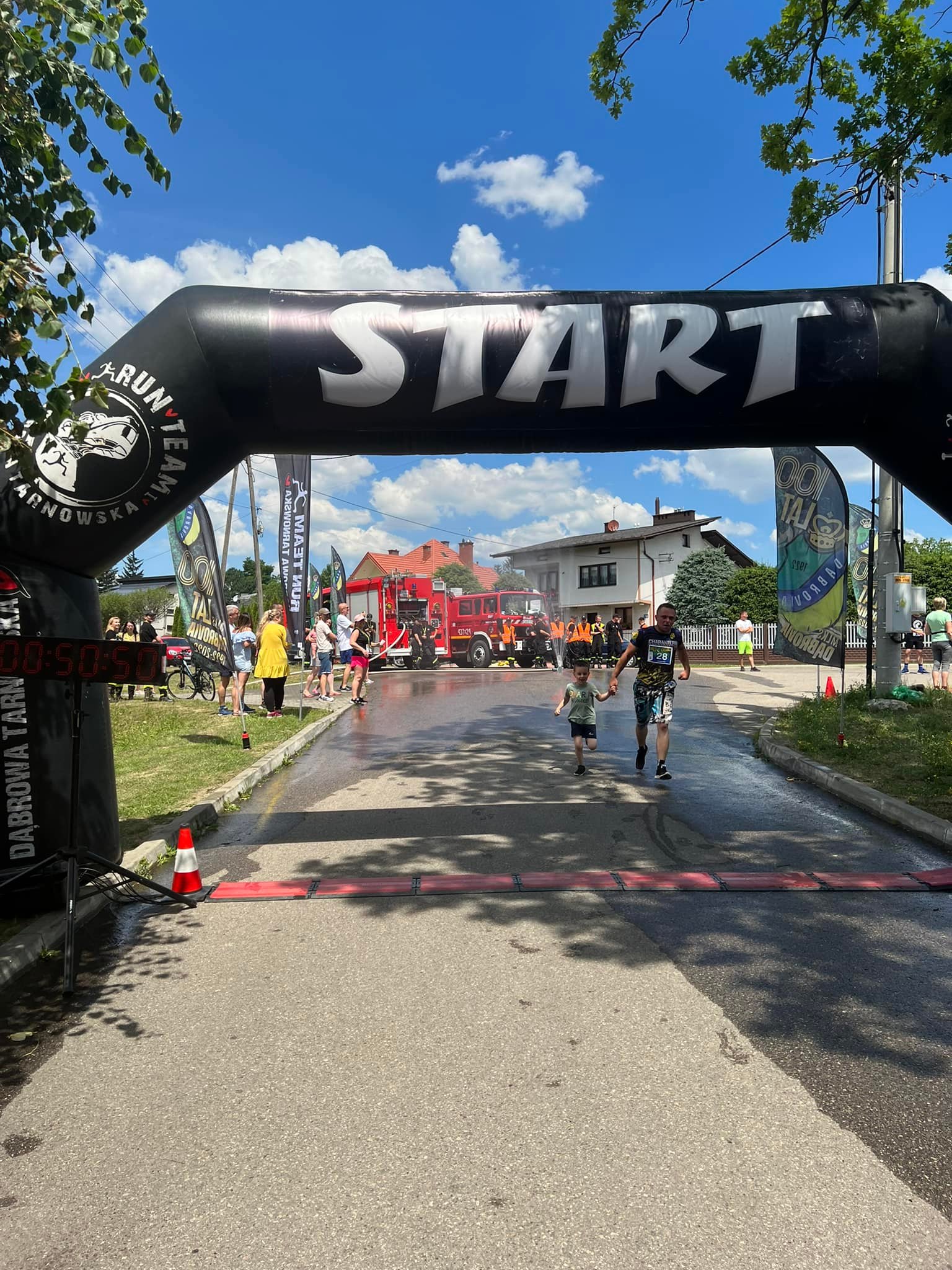 288491292 144737031484026 3863641339470749526 n To był udany Bieg 100 lecia MLKS Dąbrovia