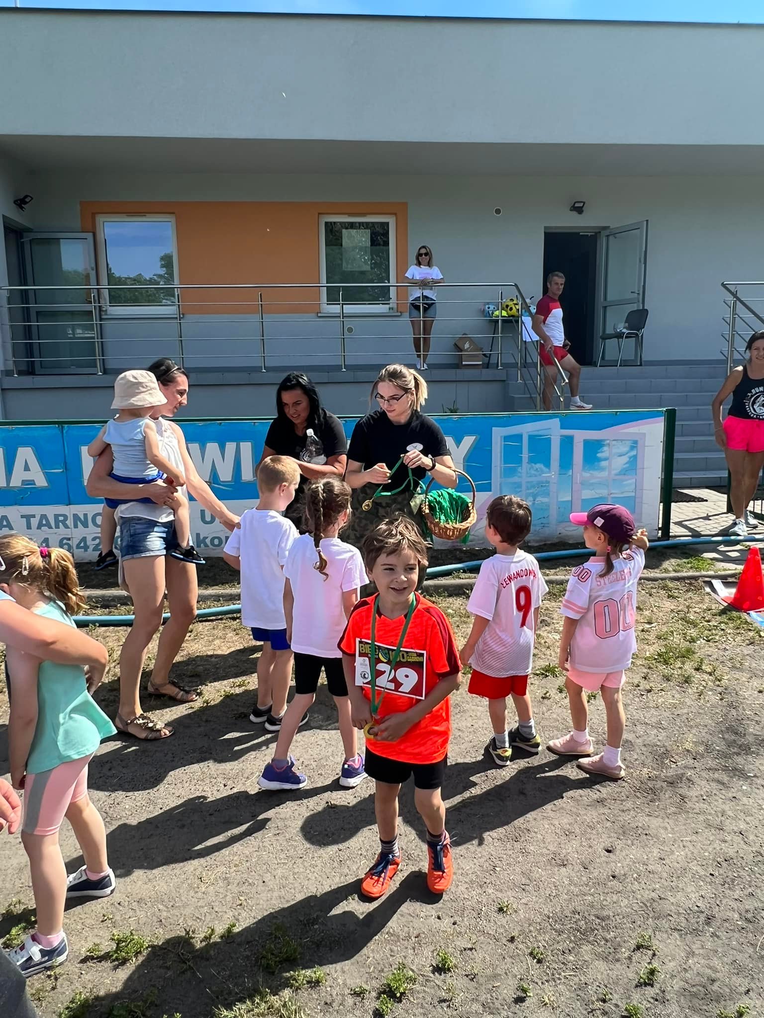 288860654 144738468150549 8743849466506754488 n To był udany Bieg 100 lecia MLKS Dąbrovia