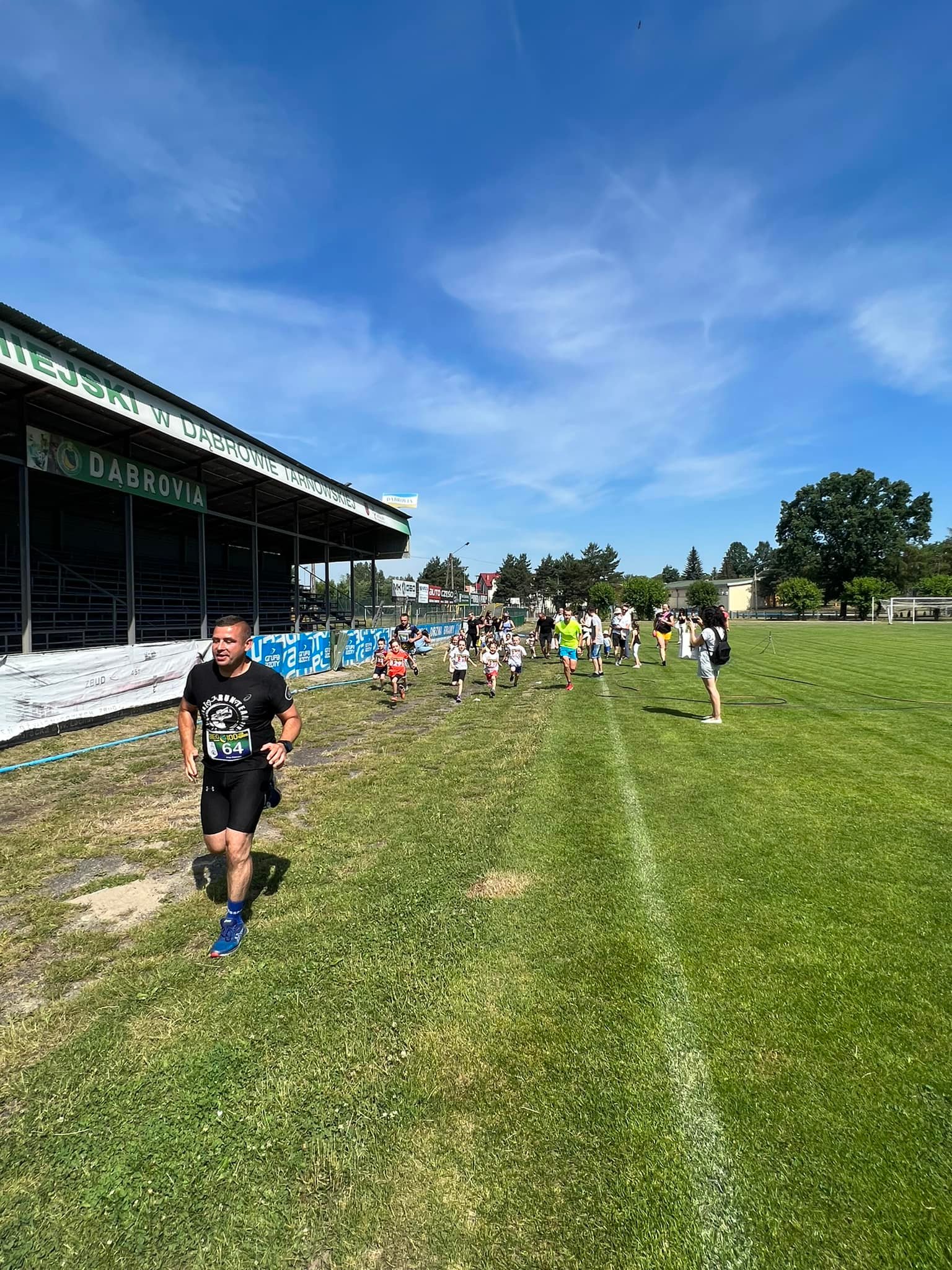 289592383 144737904817272 6245925382289411271 n To był udany Bieg 100 lecia MLKS Dąbrovia