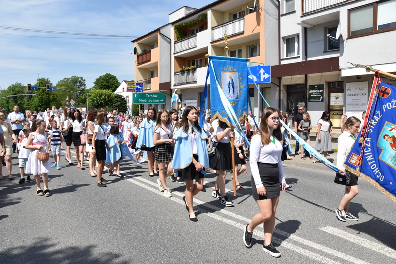 34 DSC 0727 Uroczystości Bożego Ciała w Dąbrowie Tarnowskiej