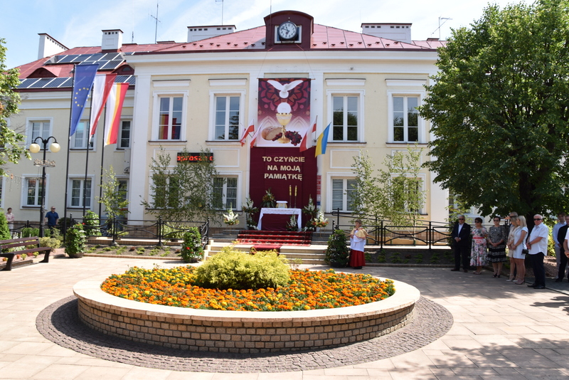 40 DSC 0740 Uroczystości Bożego Ciała w Dąbrowie Tarnowskiej