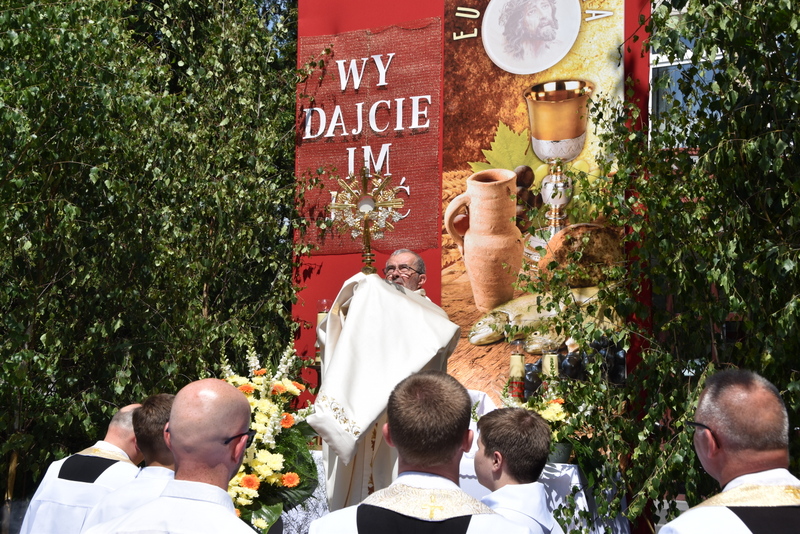 51 DSC 0776 Uroczystości Bożego Ciała w Dąbrowie Tarnowskiej