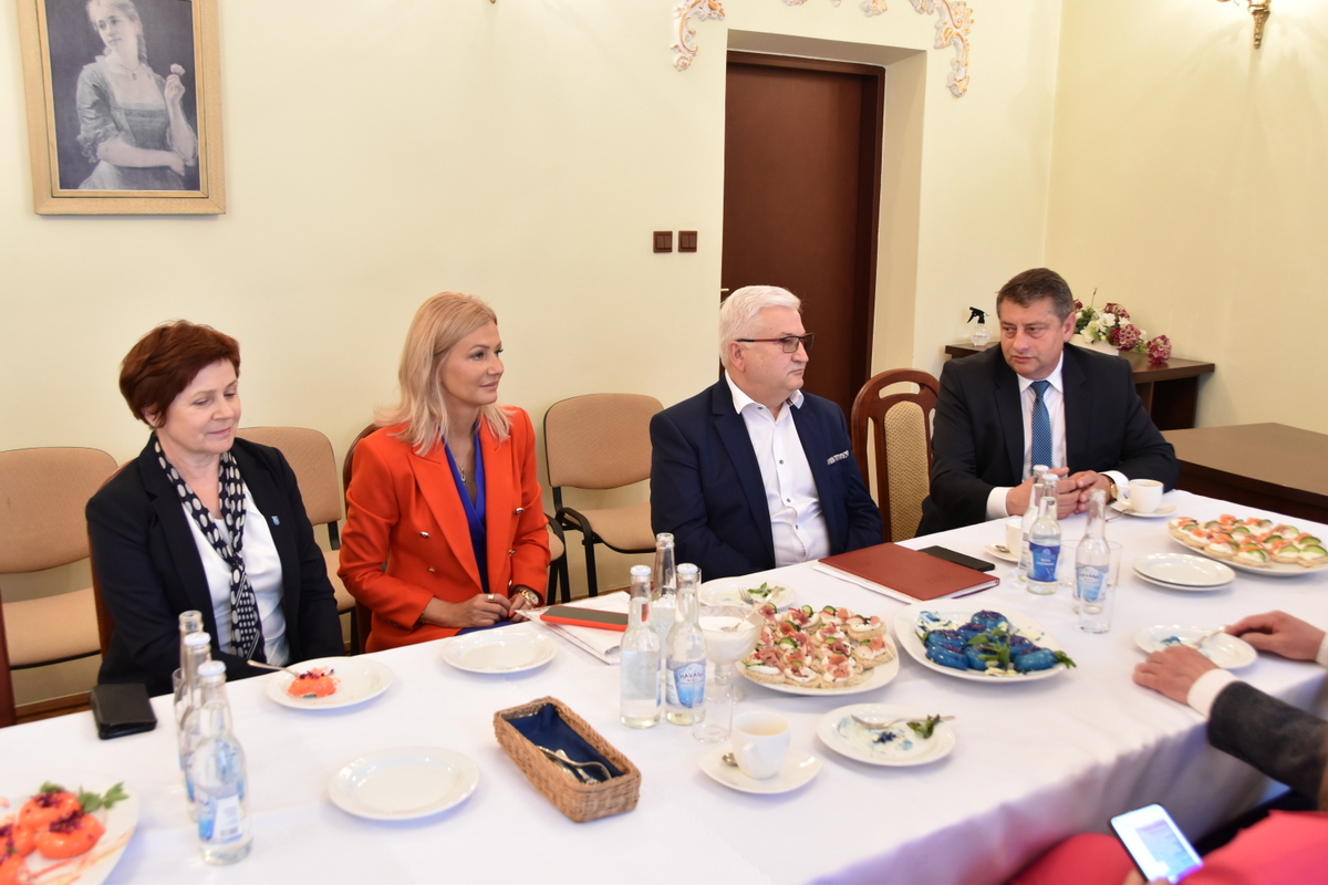 DSC 0580 Wizyta Pani Poseł Anny Pieczarki w Dąbrowie Tarnowskiej