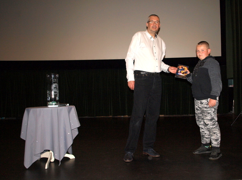 P1012101 Filmowy Dzień Dziecka – „Detektyw Bruno”, słodycze, gadżety i nagrody