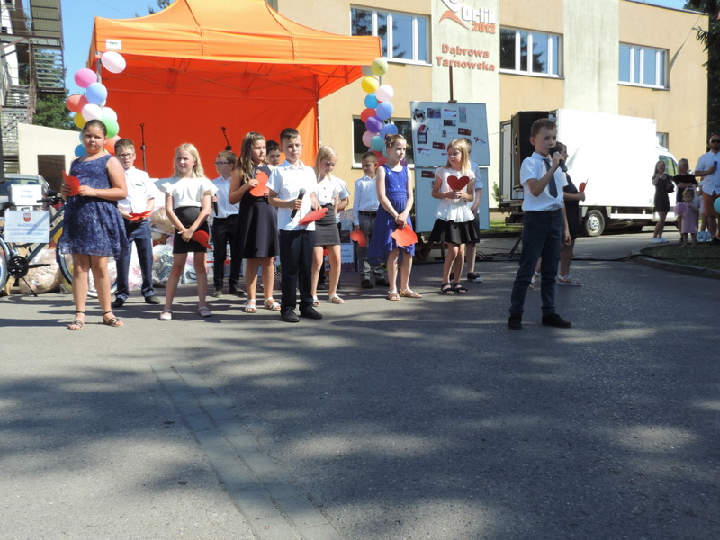 02 DSCN5248 Owocny Festyn Charytatywny Stowarzyszenia Na Rzecz Osób Niepełnosprawnych ,,Pomocna Dłoń’’ w Dąbrowie Tarnowskiej