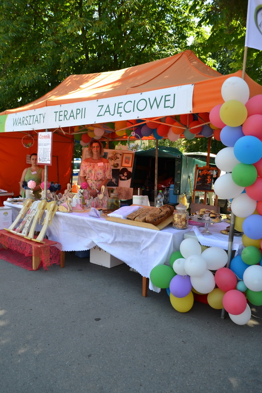 11 DSC 0432 Owocny Festyn Charytatywny Stowarzyszenia Na Rzecz Osób Niepełnosprawnych ,,Pomocna Dłoń’’ w Dąbrowie Tarnowskiej