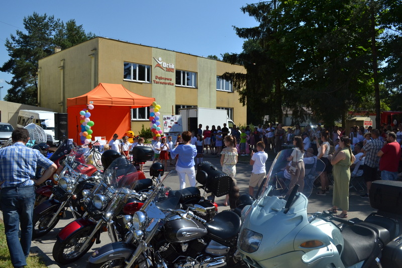 22 DSC 0495 Owocny Festyn Charytatywny Stowarzyszenia Na Rzecz Osób Niepełnosprawnych ,,Pomocna Dłoń’’ w Dąbrowie Tarnowskiej