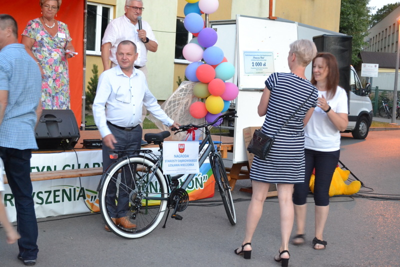 41 DSC 0557 Owocny Festyn Charytatywny Stowarzyszenia Na Rzecz Osób Niepełnosprawnych ,,Pomocna Dłoń’’ w Dąbrowie Tarnowskiej