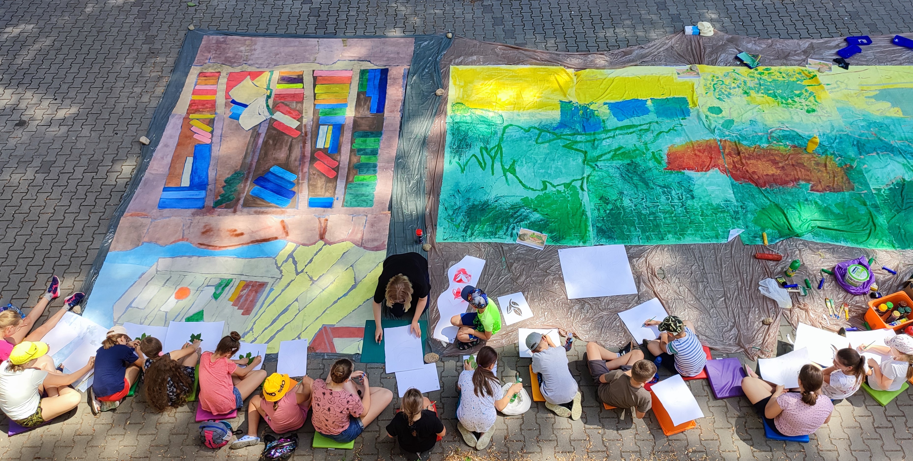 1656499467537 Miejska Biblioteka Publiczna im. Marii Kozaczkowej w Dąbrowie Tarnowskiej realizuje zadanie „Dwie Marie   polskie wersy łączą pokolenia”