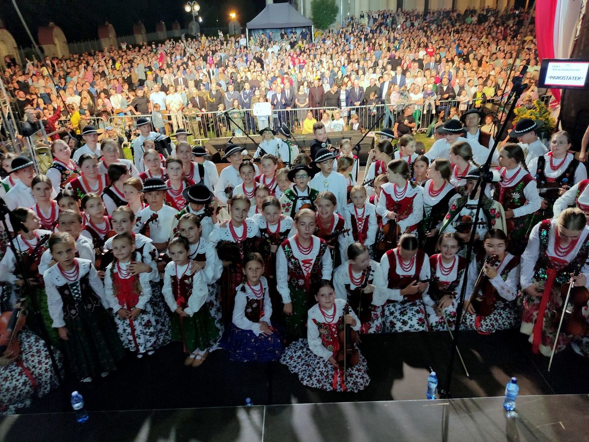 zd 114 IMG 20220813 204654 e22195b0 Powiatowe obchody Cudu nad Wisłą