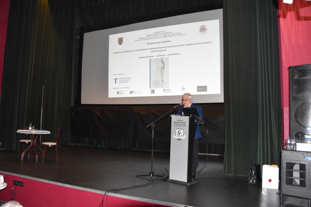 01 DSC 0382 Profilaktyczna konferencja naukowa w Dąbrowie Tarnowskiej