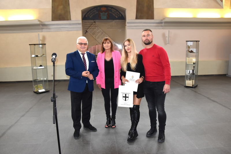 04 DSC 0195 Uroczyste wręczenie Stypendiów Burmistrza Dąbrowy Tarnowskiej