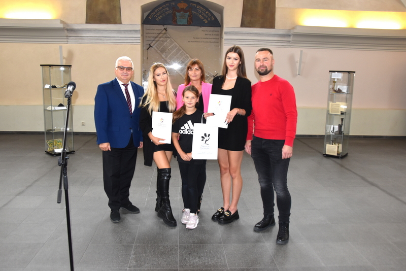 05 DSC 0197 Uroczyste wręczenie Stypendiów Burmistrza Dąbrowy Tarnowskiej