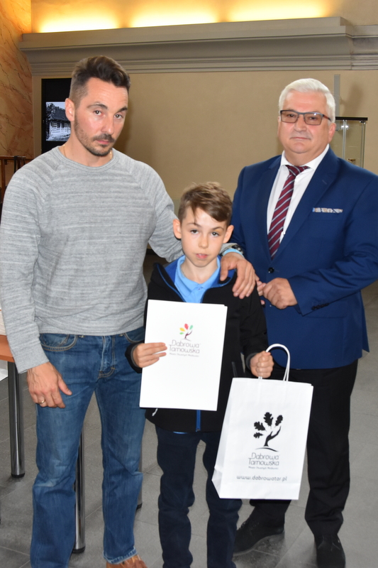 08 DSC 0204 Uroczyste wręczenie Stypendiów Burmistrza Dąbrowy Tarnowskiej