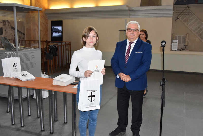 10 DSC 0207 Uroczyste wręczenie Stypendiów Burmistrza Dąbrowy Tarnowskiej