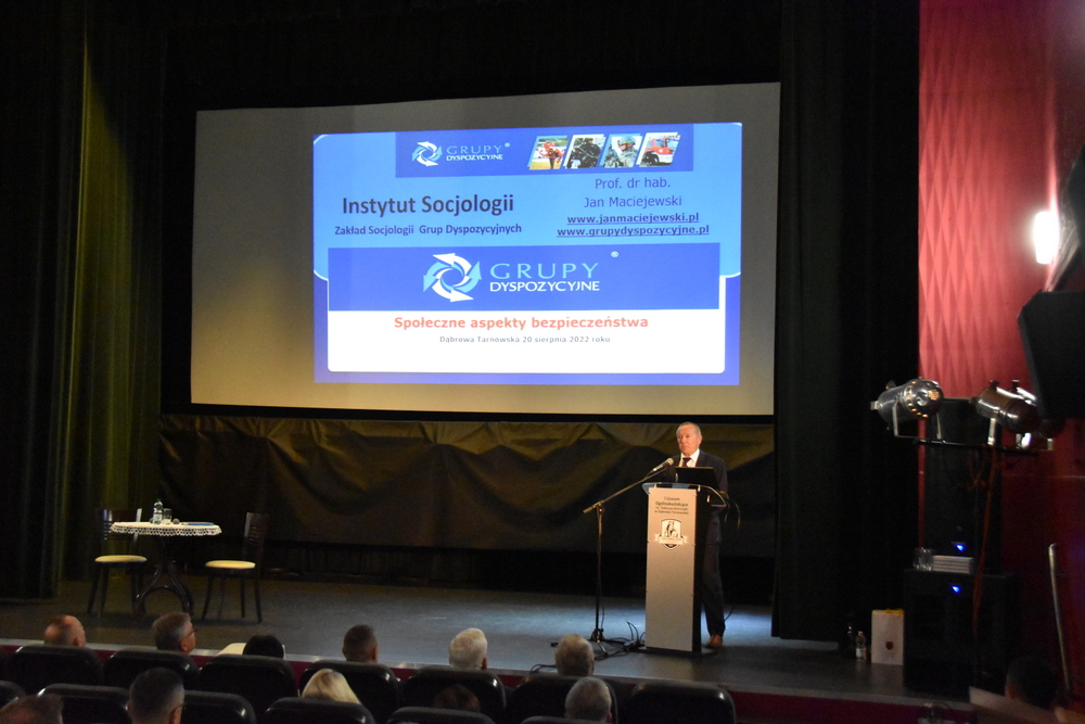 10 DSC 0425 Profilaktyczna konferencja naukowa w Dąbrowie Tarnowskiej