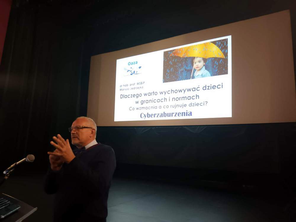 2 1663914187654 Profilaktyczna konferencja naukowa w Dąbrowie Tarnowskiej