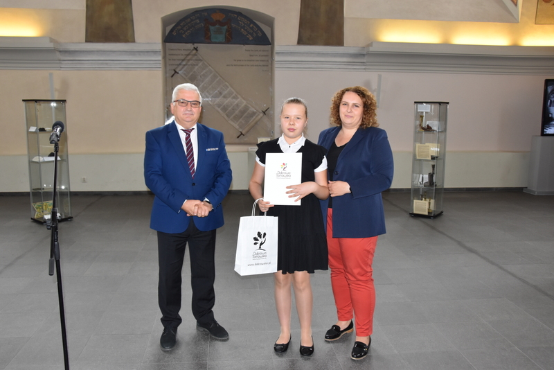 20 DSC 0221 Uroczyste wręczenie Stypendiów Burmistrza Dąbrowy Tarnowskiej