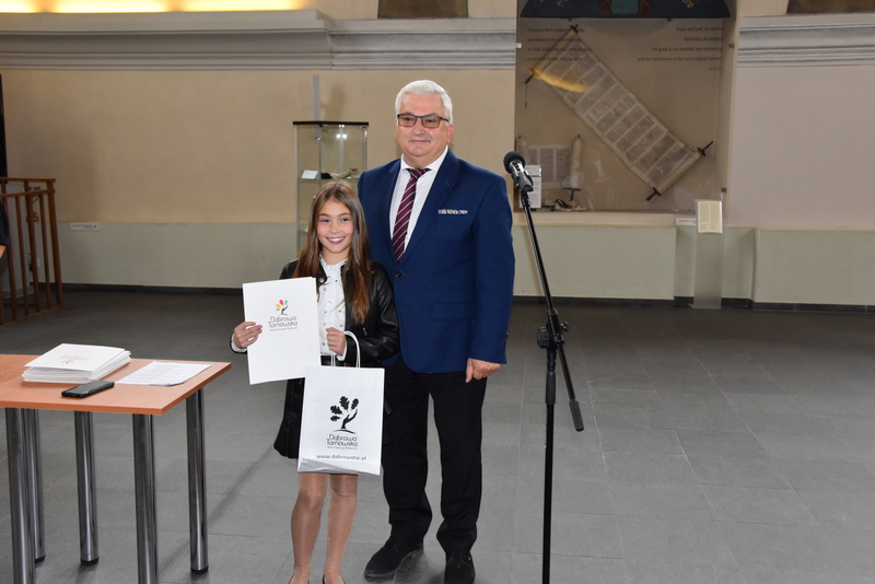 23 DSC 0224 Uroczyste wręczenie Stypendiów Burmistrza Dąbrowy Tarnowskiej