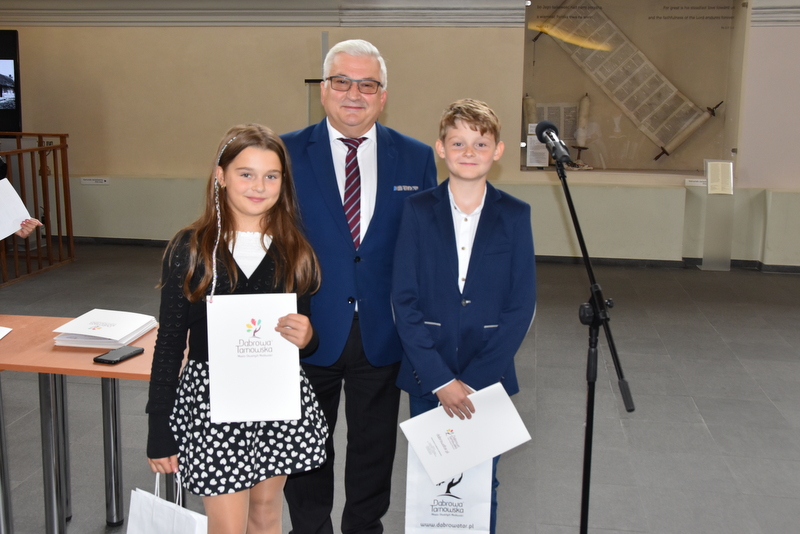 26 DSC 0227 Uroczyste wręczenie Stypendiów Burmistrza Dąbrowy Tarnowskiej