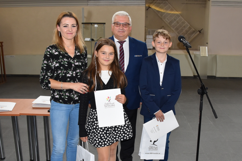 27 DSC 0228 Uroczyste wręczenie Stypendiów Burmistrza Dąbrowy Tarnowskiej