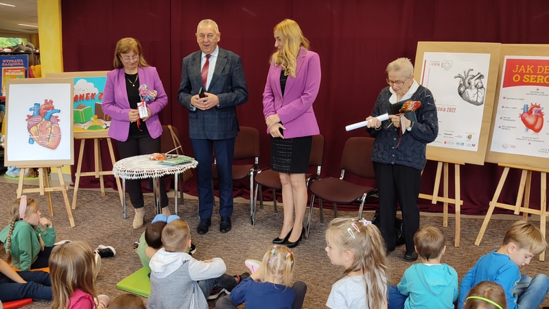 3 1664444538945 „Czytamy z Sercem” podczas Poranka z Bajką w MBP